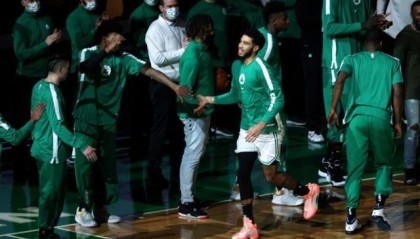 九游娱乐-多人感染+多场比赛被推迟！NBA表态拒绝暂停赛季